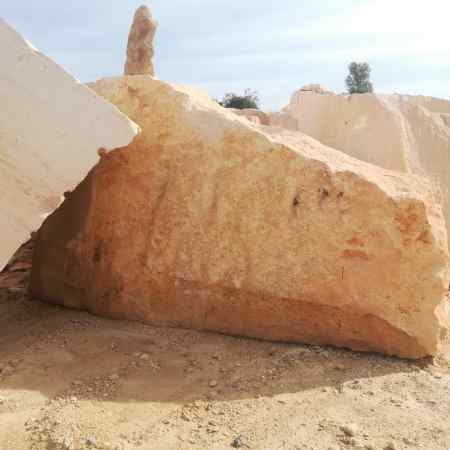 Tria de la pedra de Sepúlveda, 2019. Foto Plataforma Futur Monument Presó de Dones de Les Corts